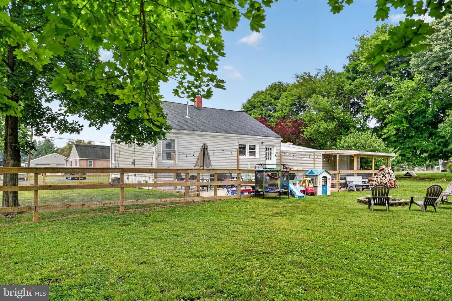 5905 Littlefield Avenue photo 40