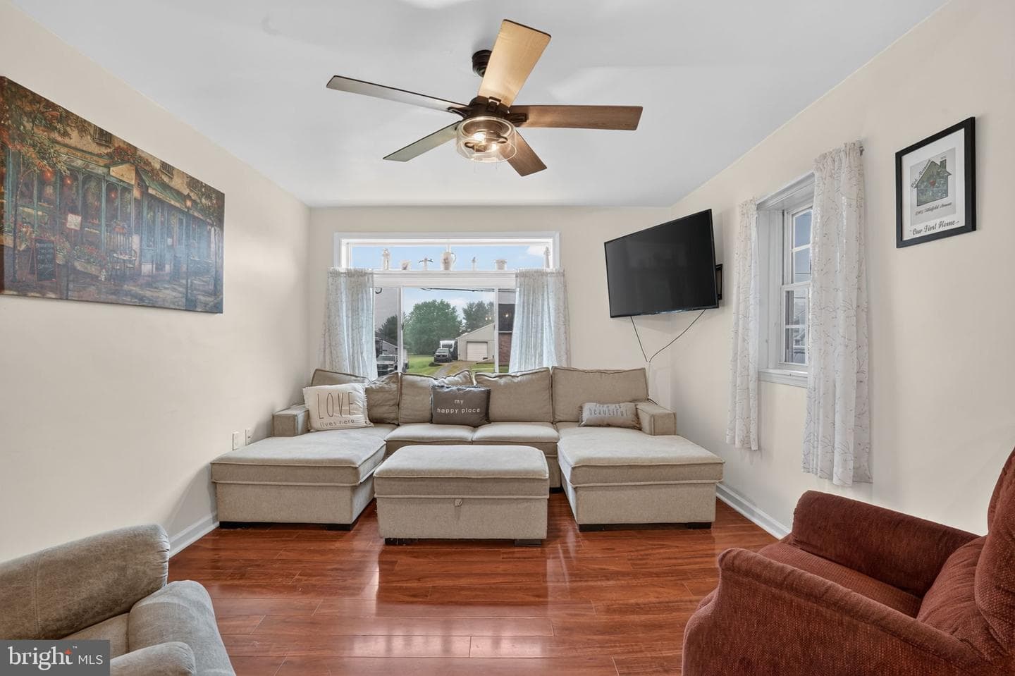5905 Littlefield Avenue photo 8