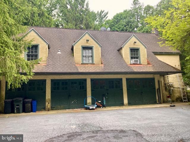 1 Windy Hill Ln photo 32