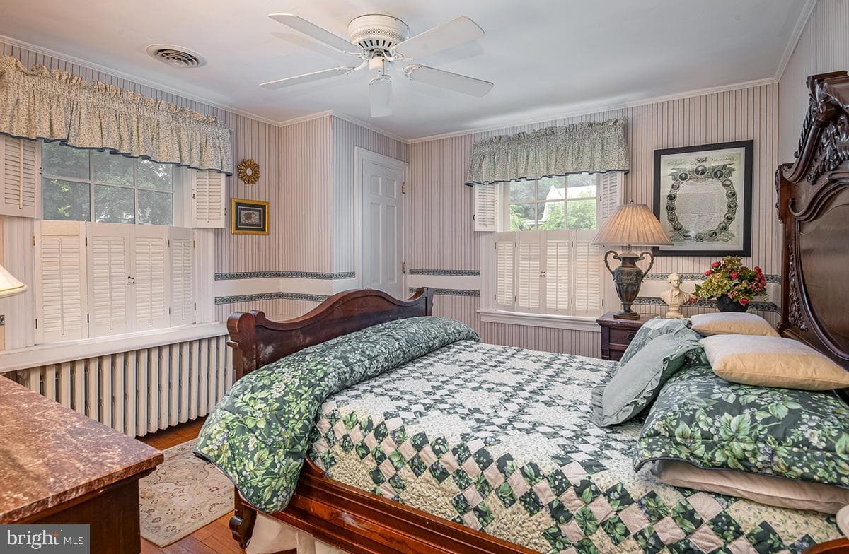 109 E 36th Street photo 18