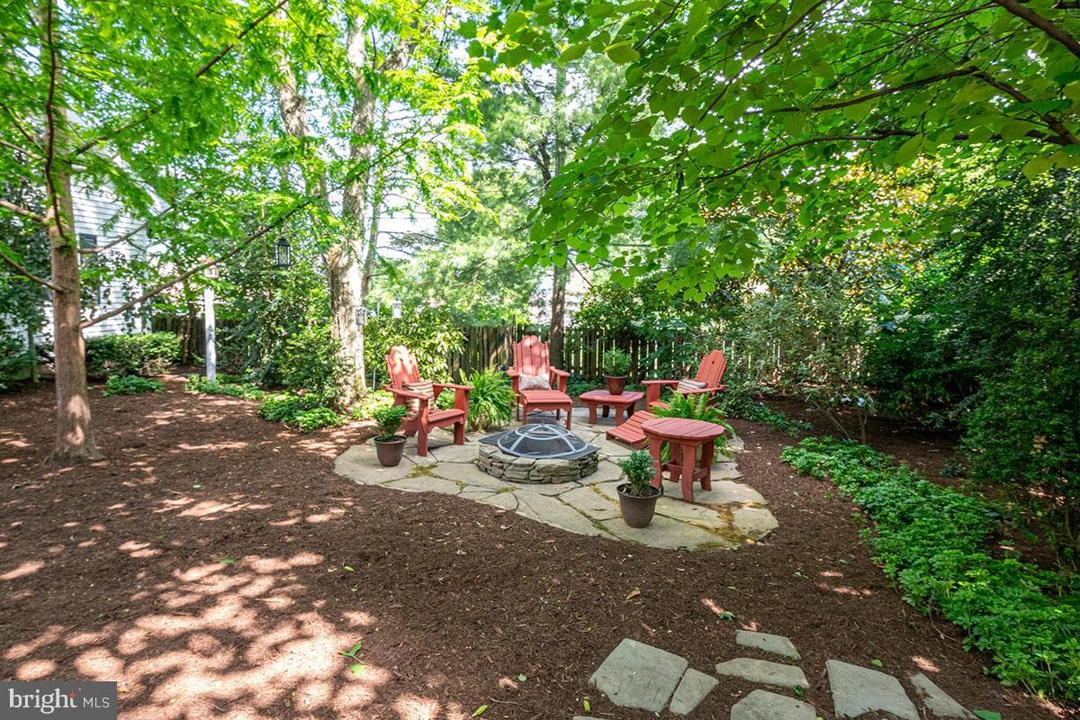 109 E 36th Street photo 38