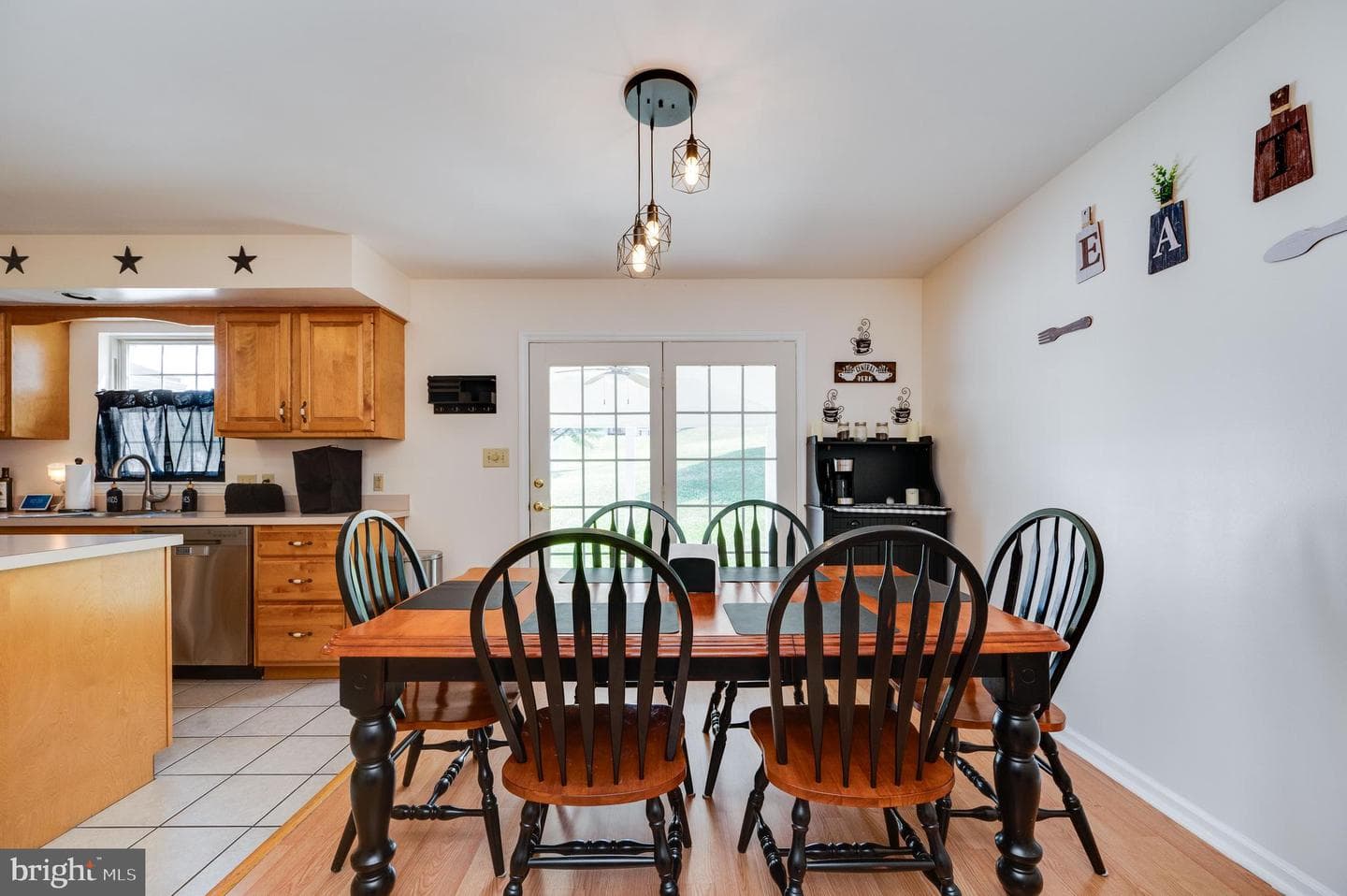 391 Sioux Court photo 14