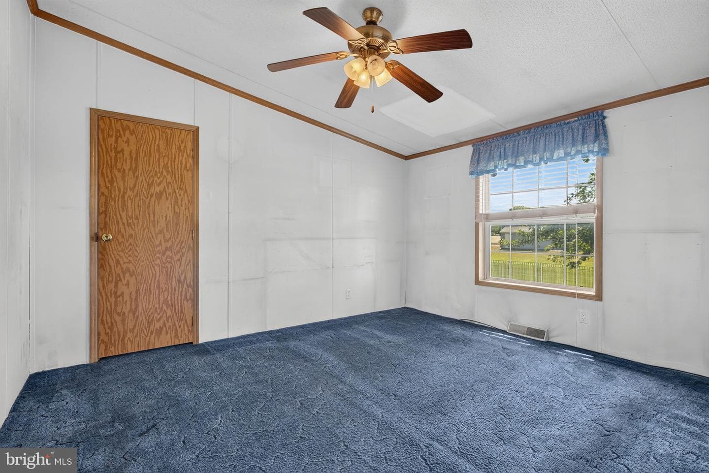1910 Schubert Road #8 photo 28
