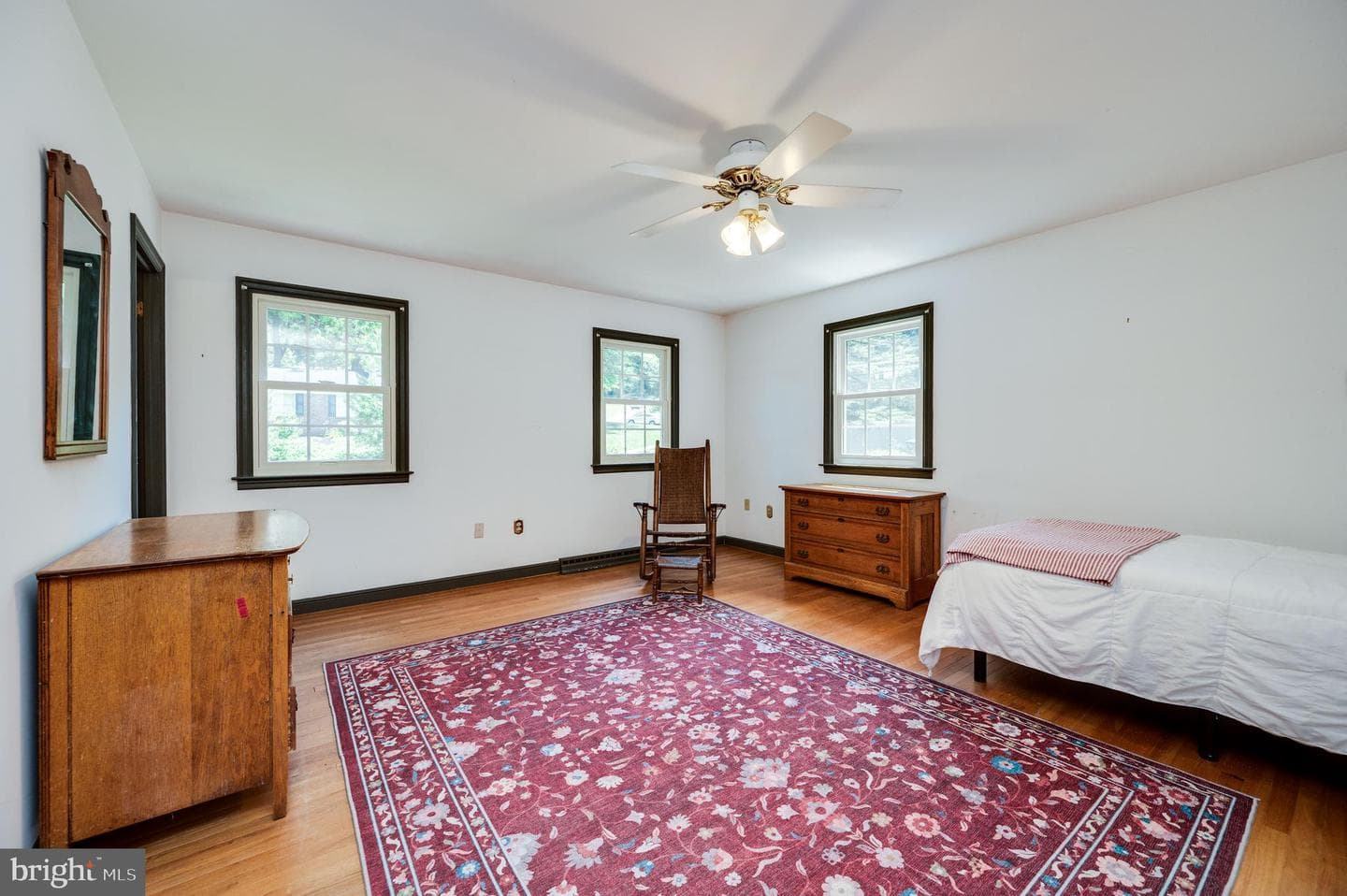 19 Birchwood Road photo 32