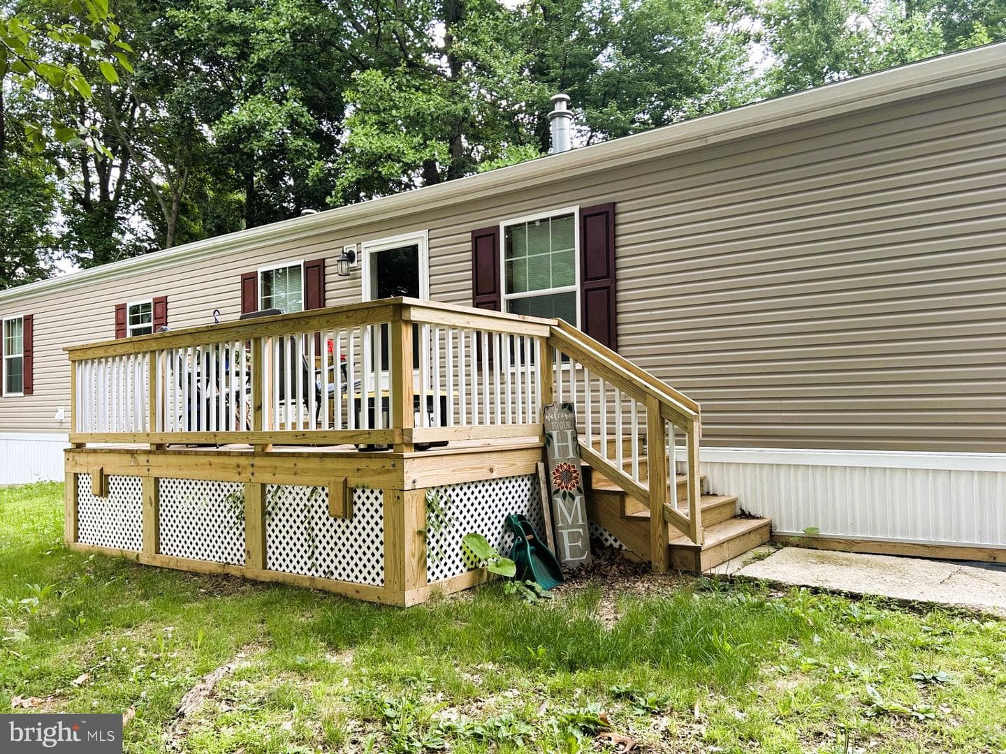 9 Acorn Lane photo 4