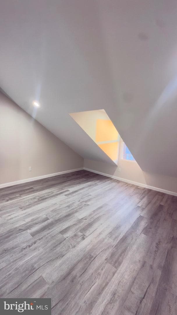 1539 Moss Street photo 25