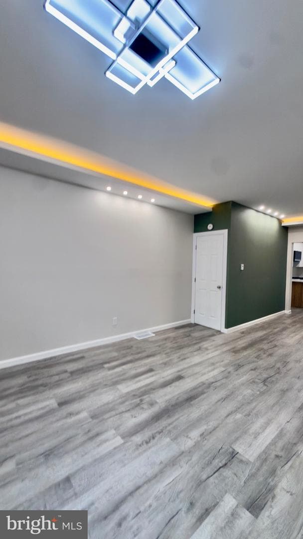 1539 Moss Street photo 3