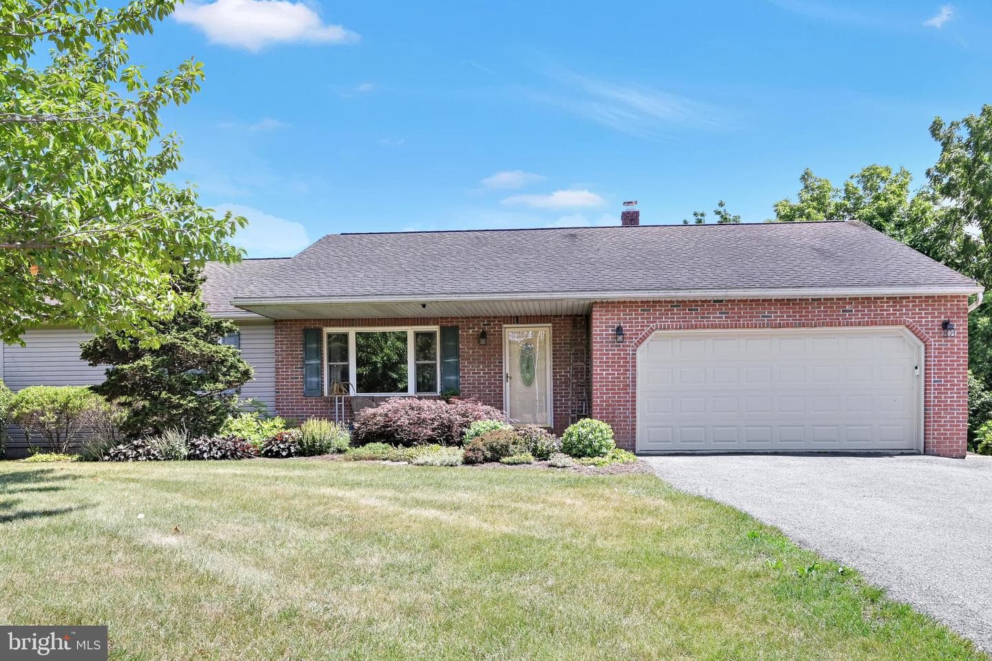 680 New Schaefferstown Road photo 13