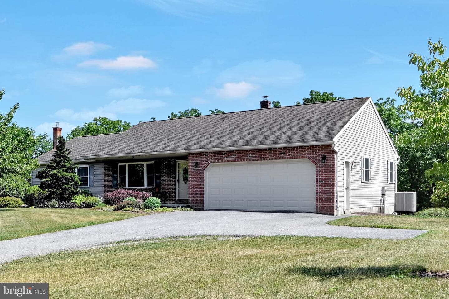 680 New Schaefferstown Road photo 19