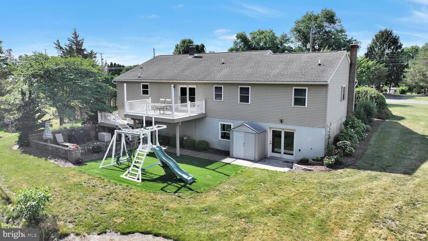 680 New Schaefferstown Road photo 3