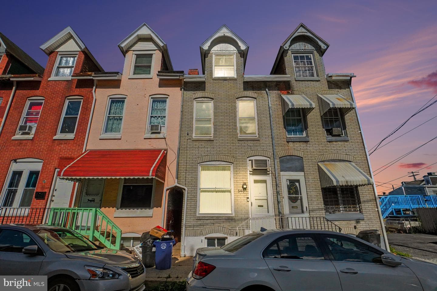 546 Locust Street, Reading
