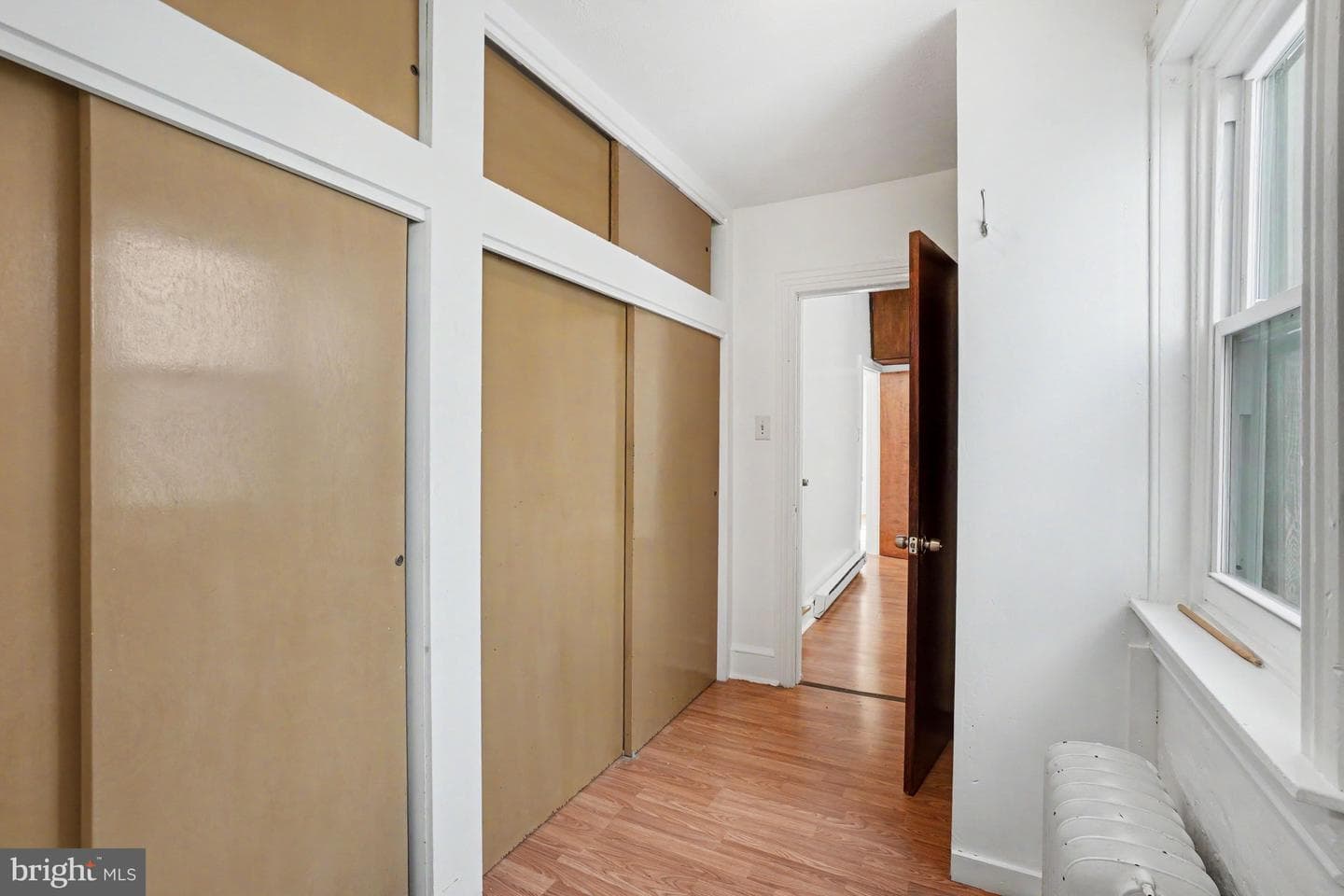 546 Locust Street photo 18