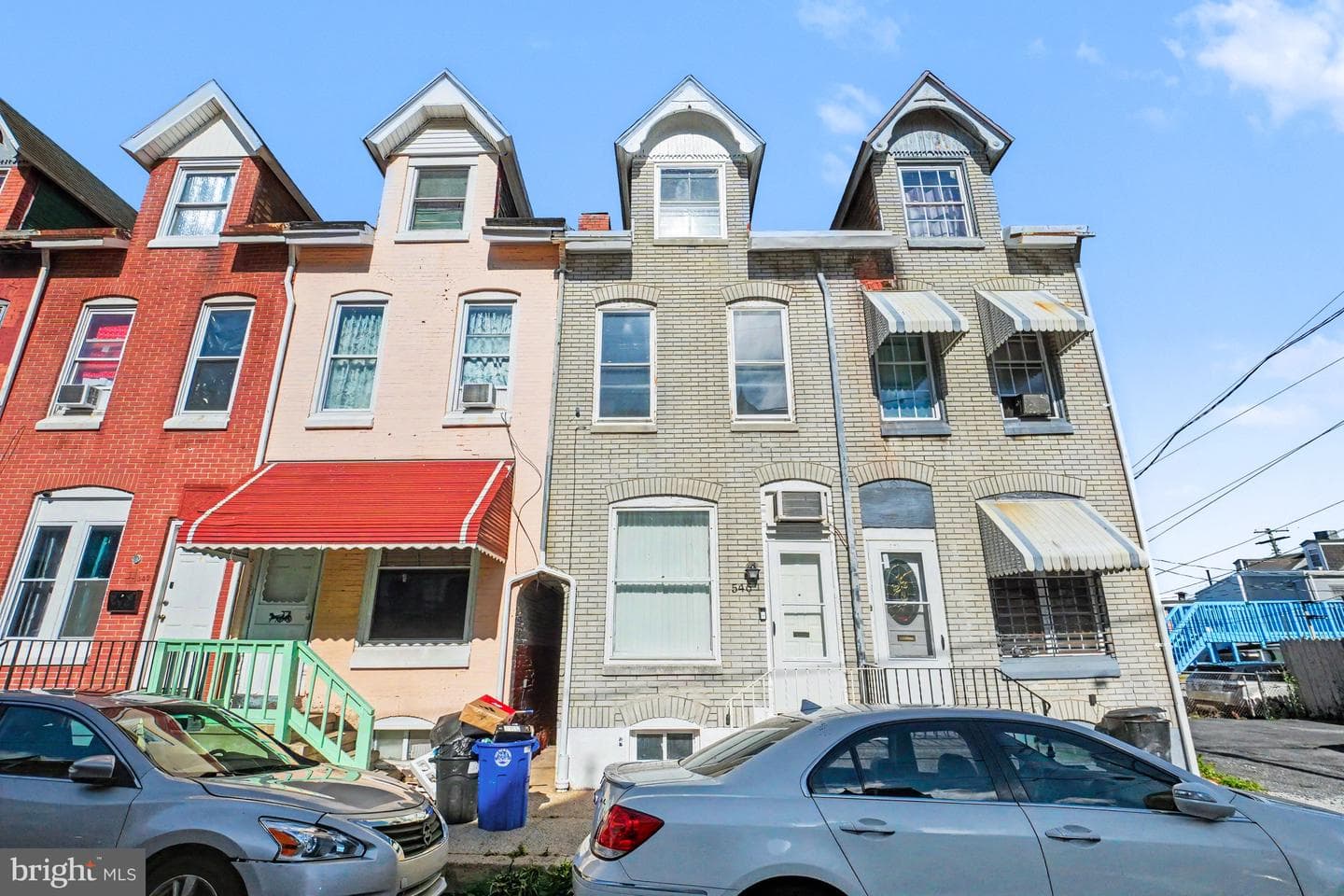 546 Locust Street, Reading