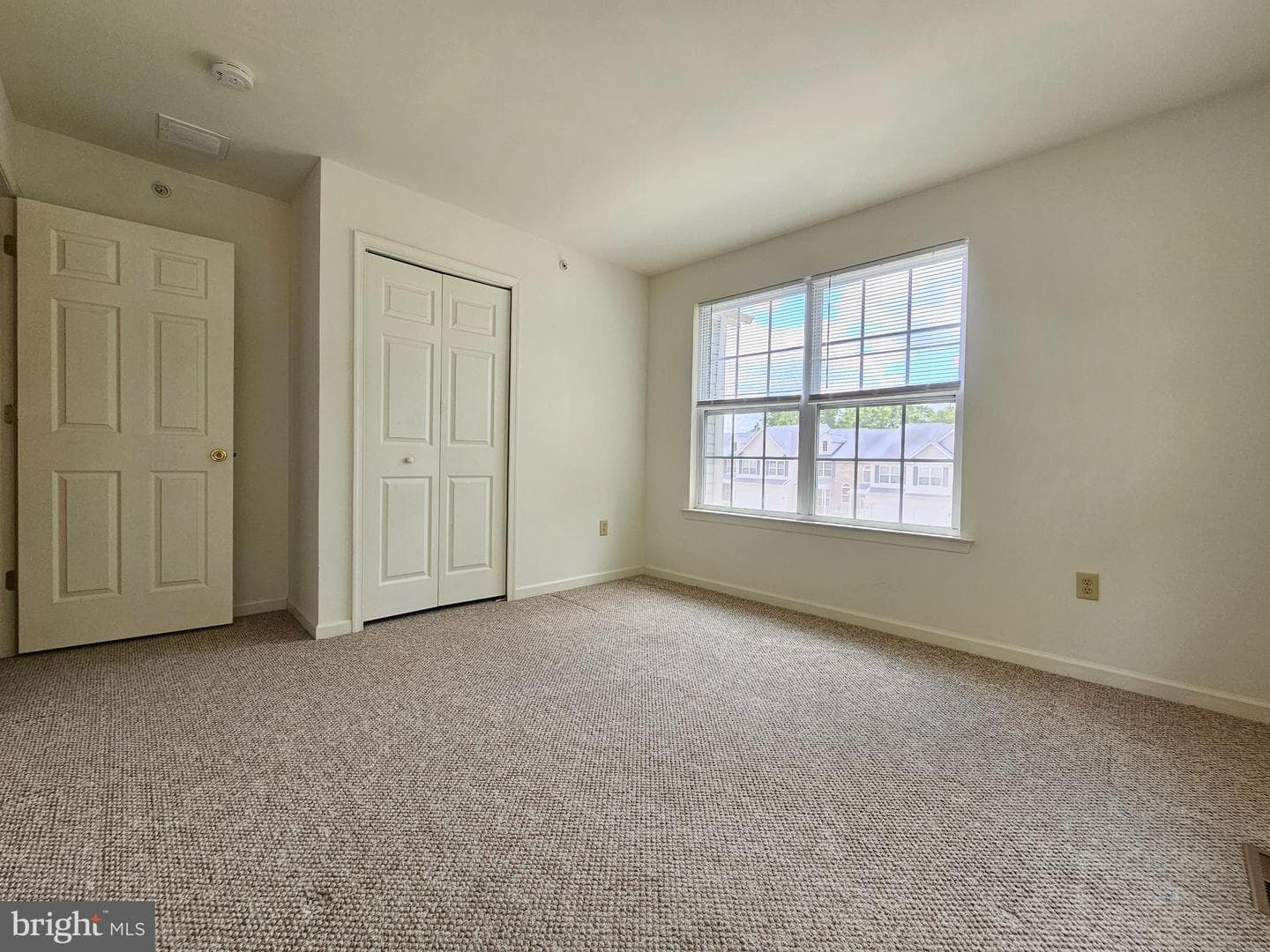 1 Emily Court photo 28
