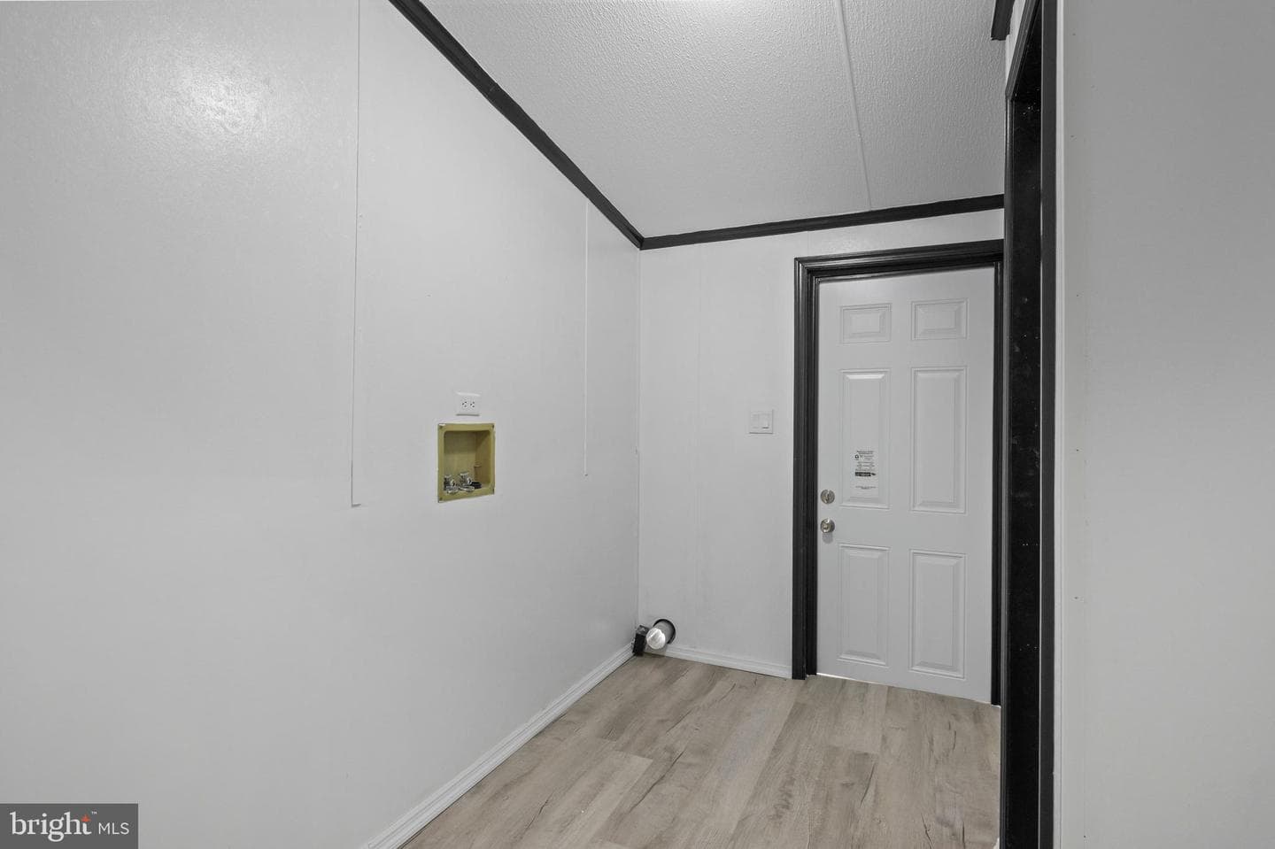 138 Heister Road photo 22