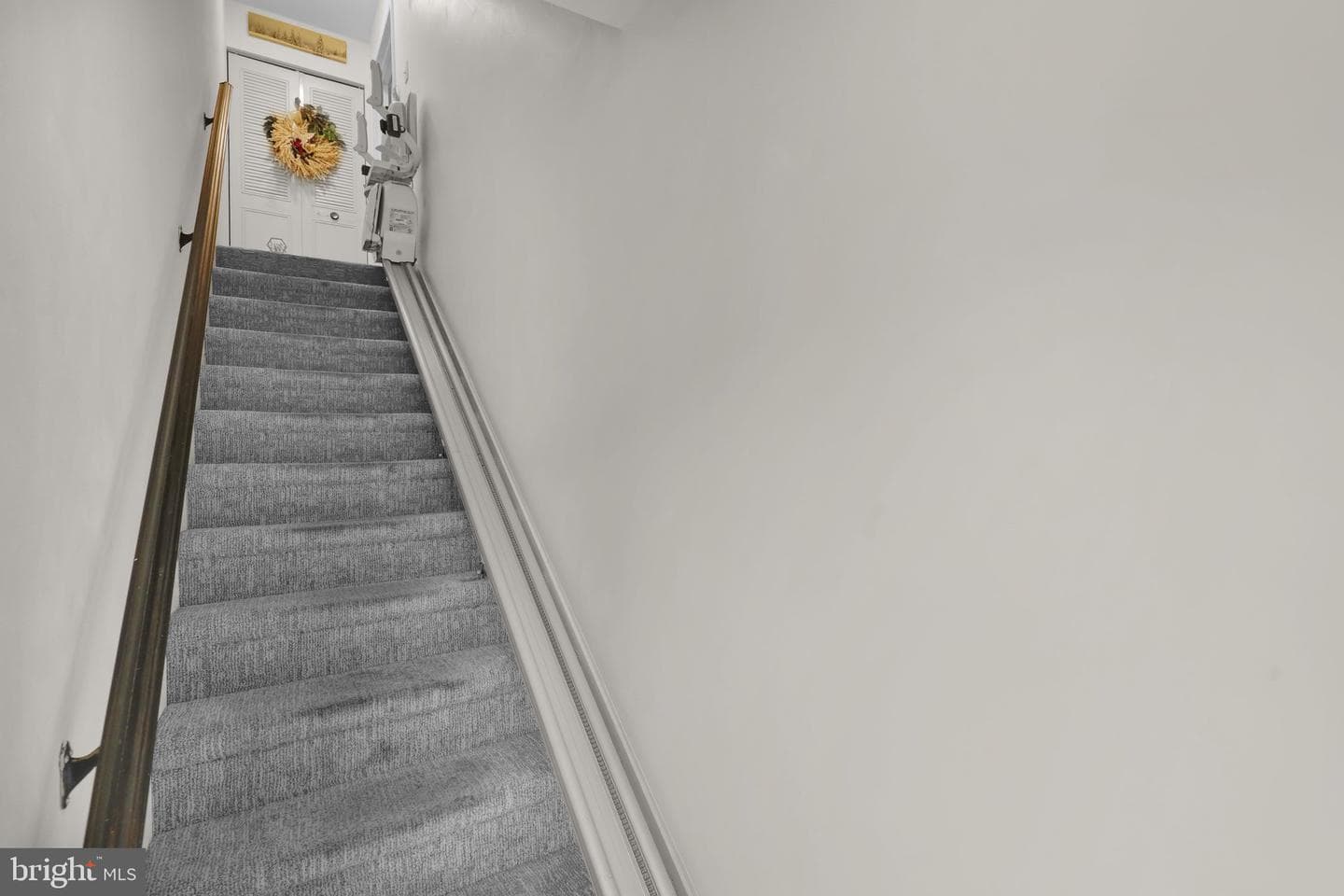 7 Alpine Court, Reading