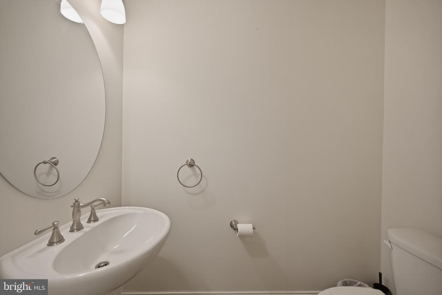 665 Fairmont Avenue photo 34