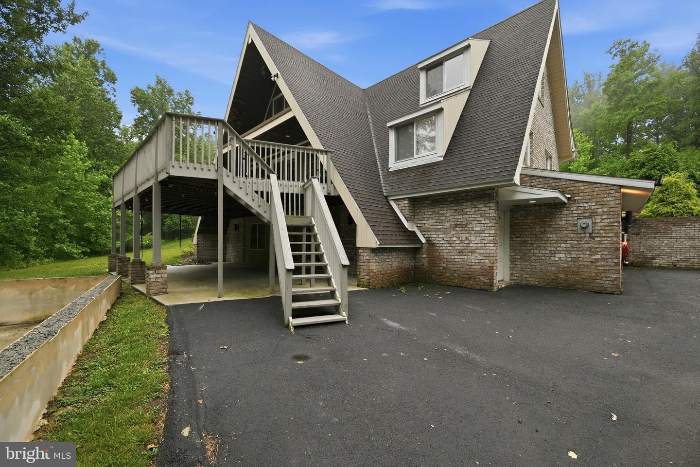 665 Fairmont Avenue photo 37