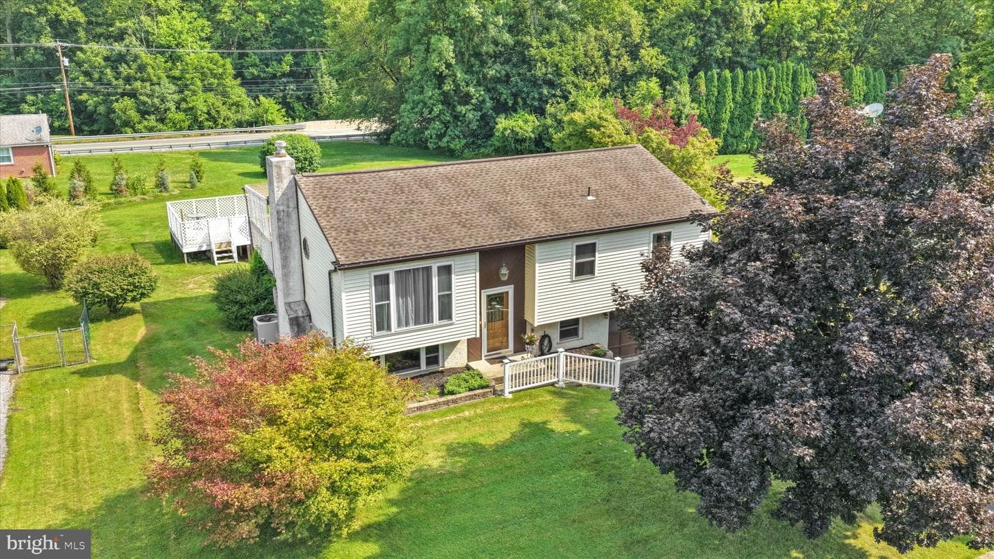 47 Carriage Circle, Oley