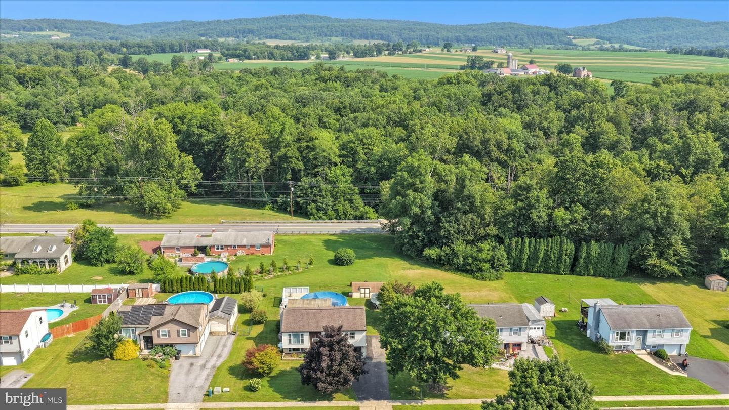 47 Carriage Circle, Oley