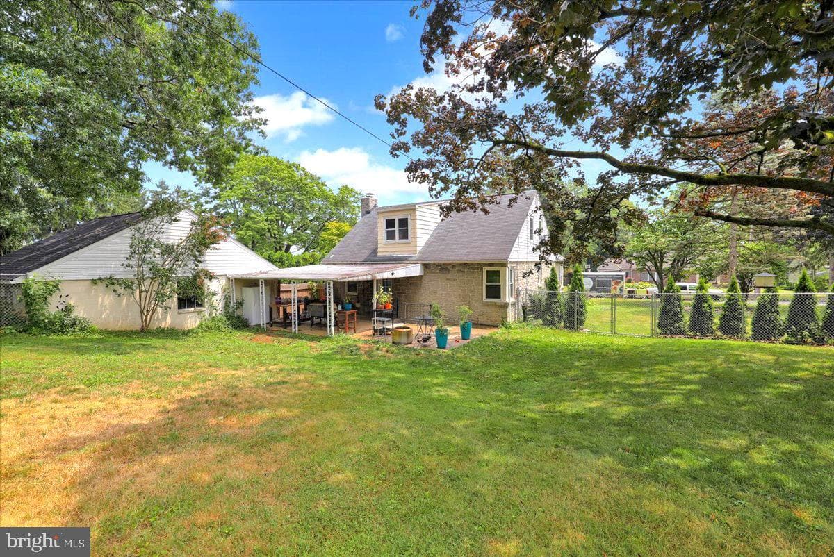 130 W 38th Street photo 22