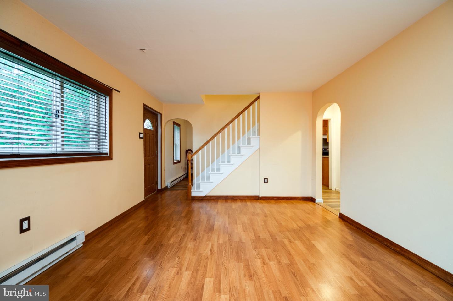 514 Curtis Avenue photo 4