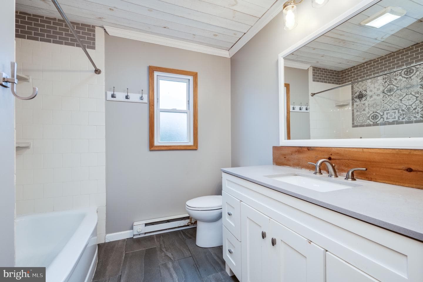 514 Curtis Avenue photo 9