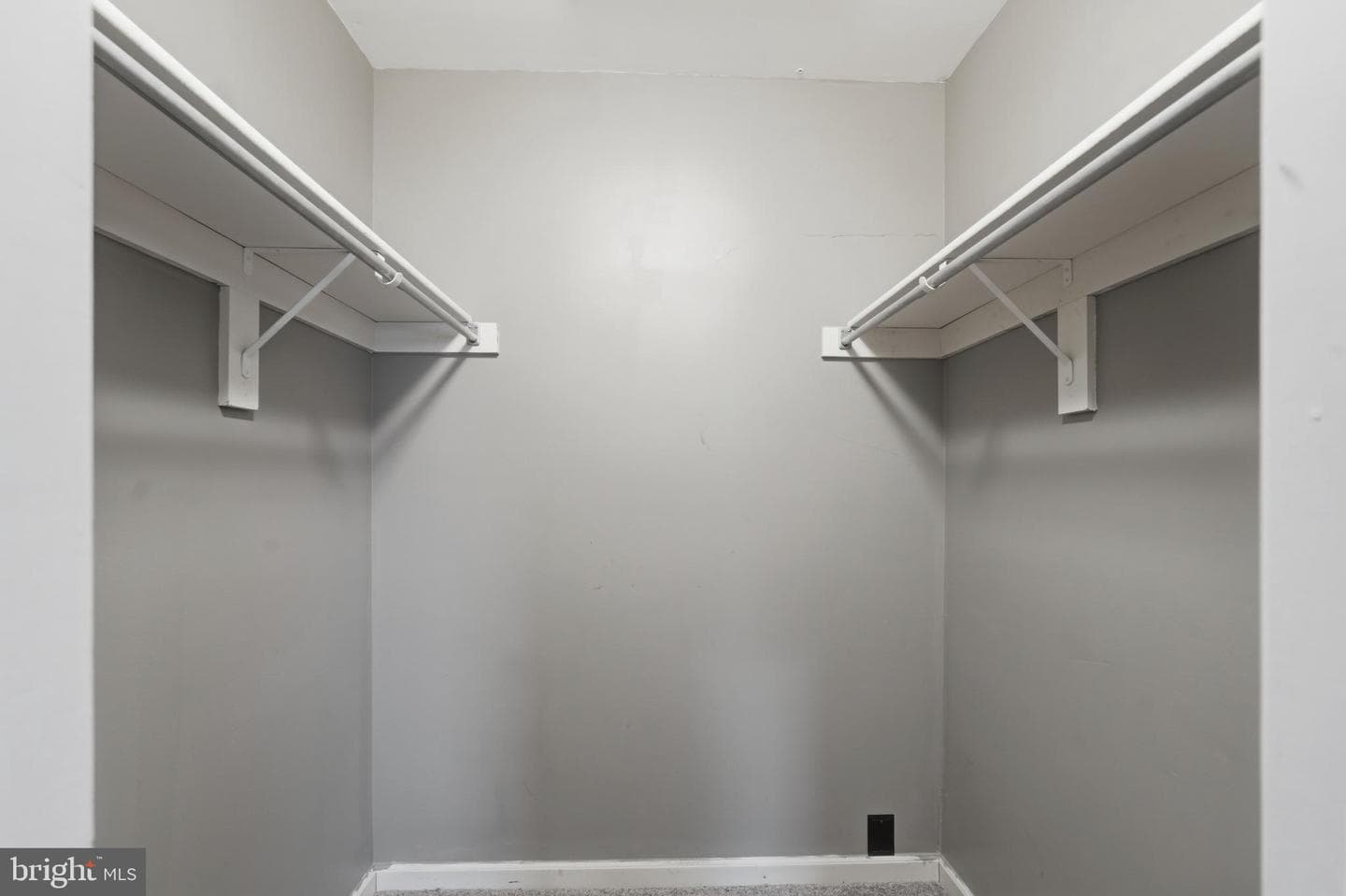 2825 Sturbridge Court photo 21