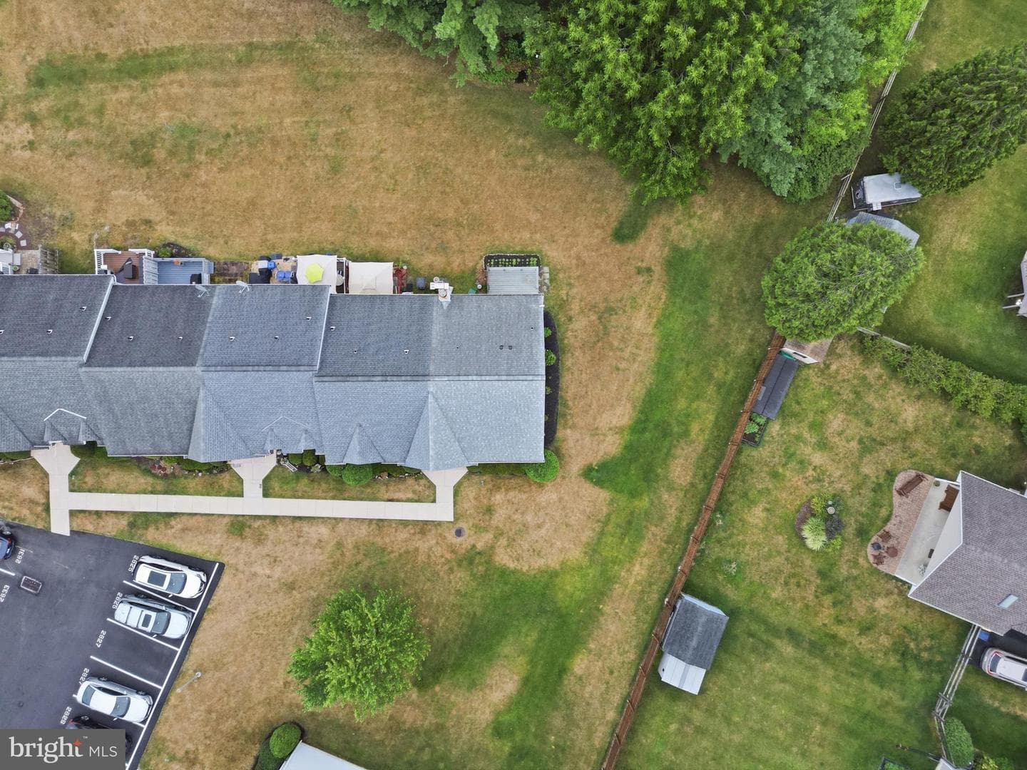 2825 Sturbridge Court photo 29