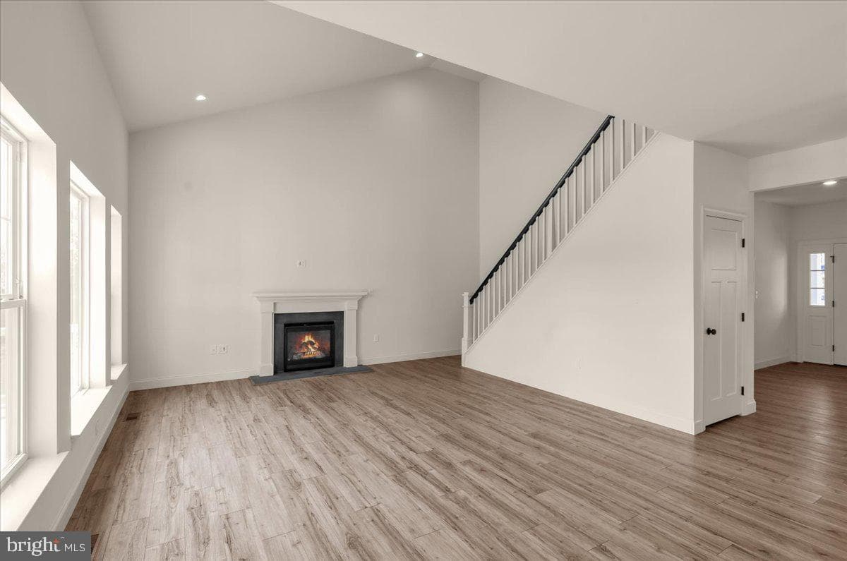 331 Chatsworth Court photo 18