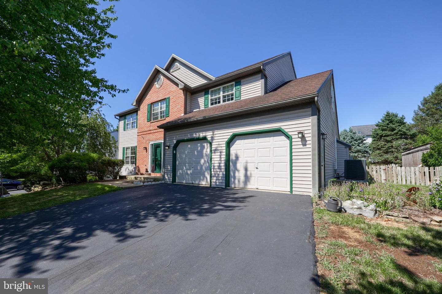 12 Colorado Avenue photo 2
