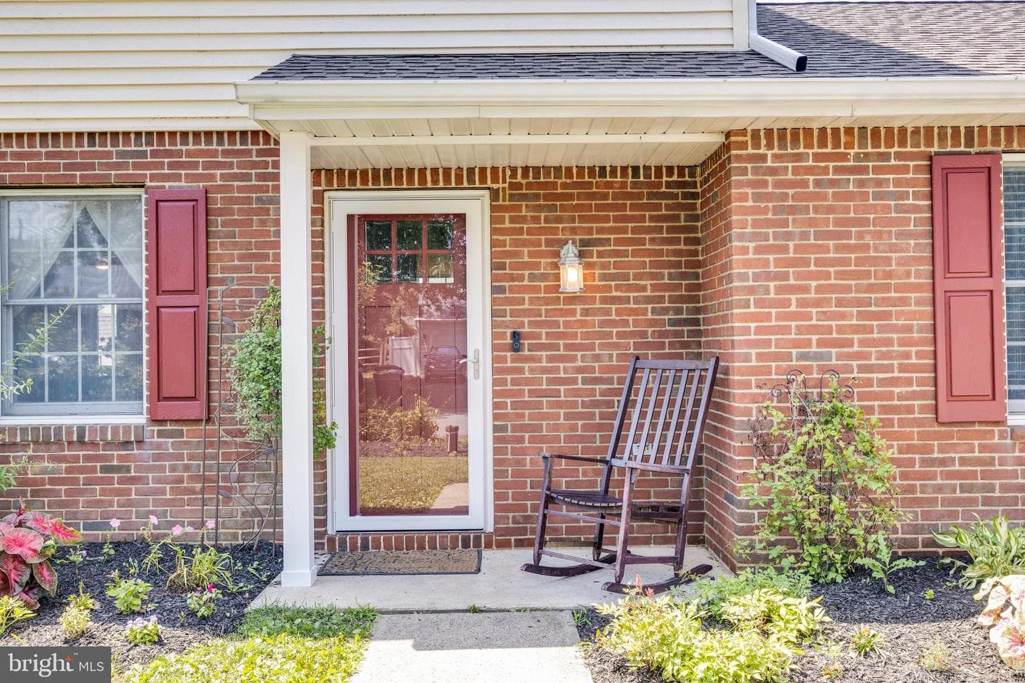 4 Sunset Drive photo 2