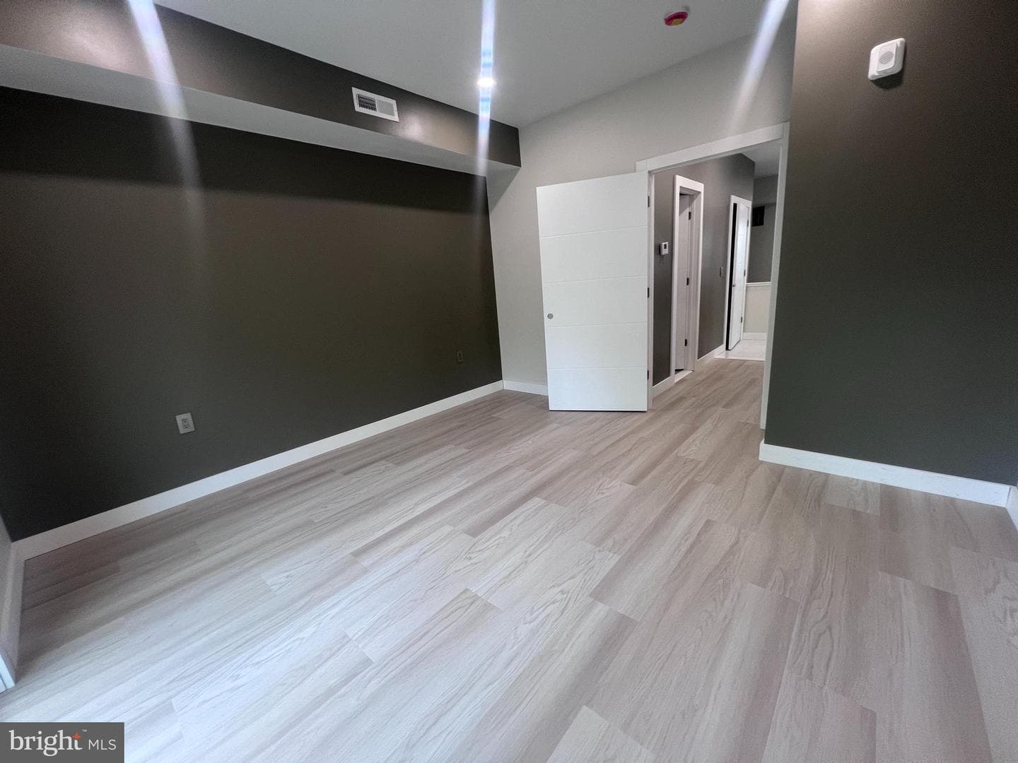 1016 Penn Street photo 5
