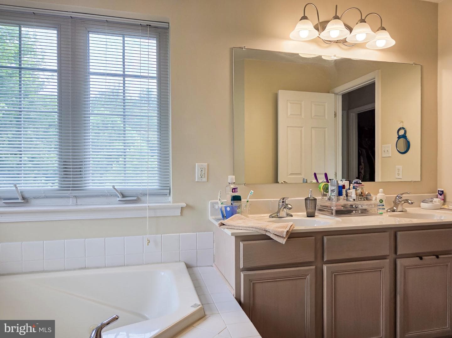 808 Sycamore Road photo 26