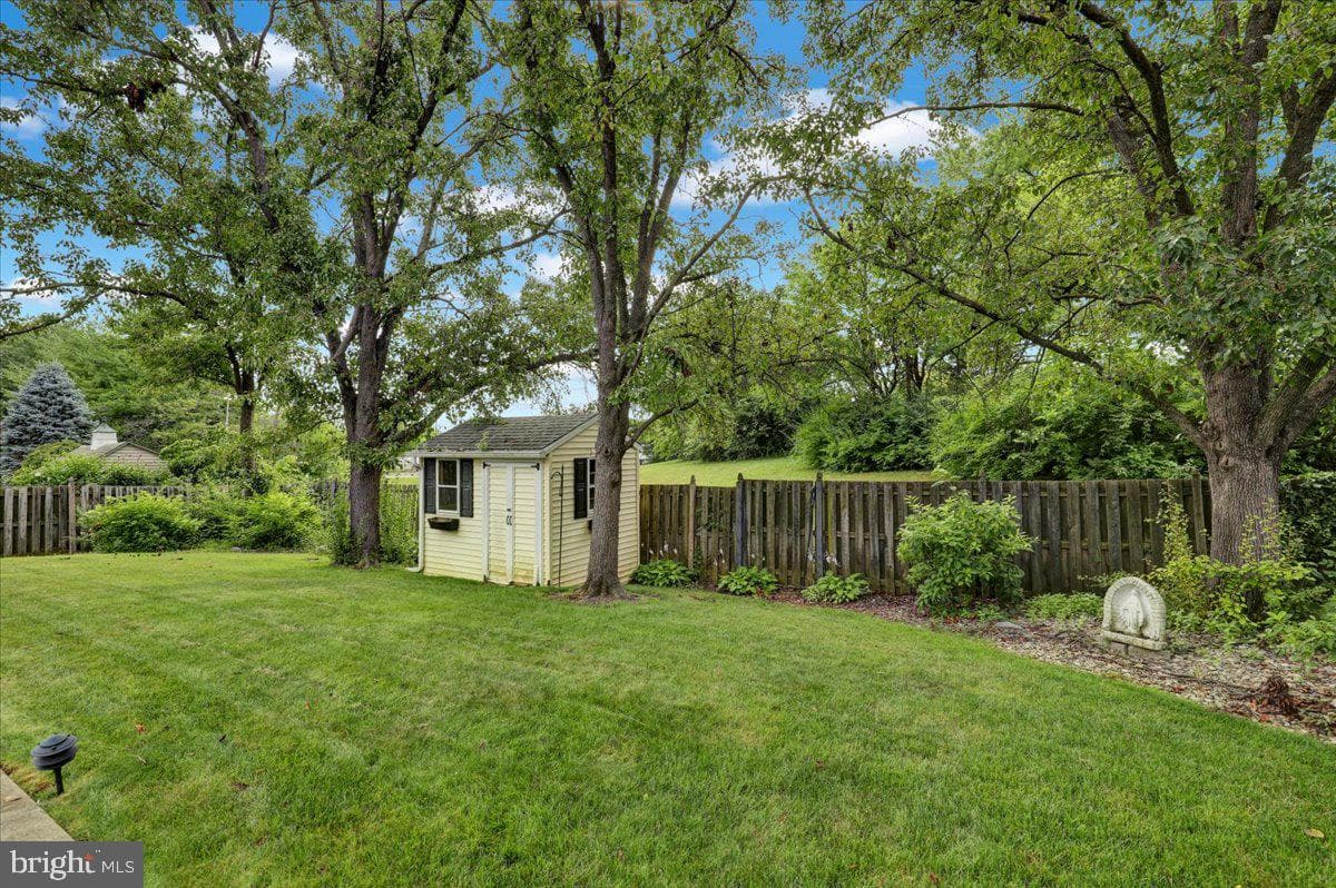 1727 Colony Drive photo 34