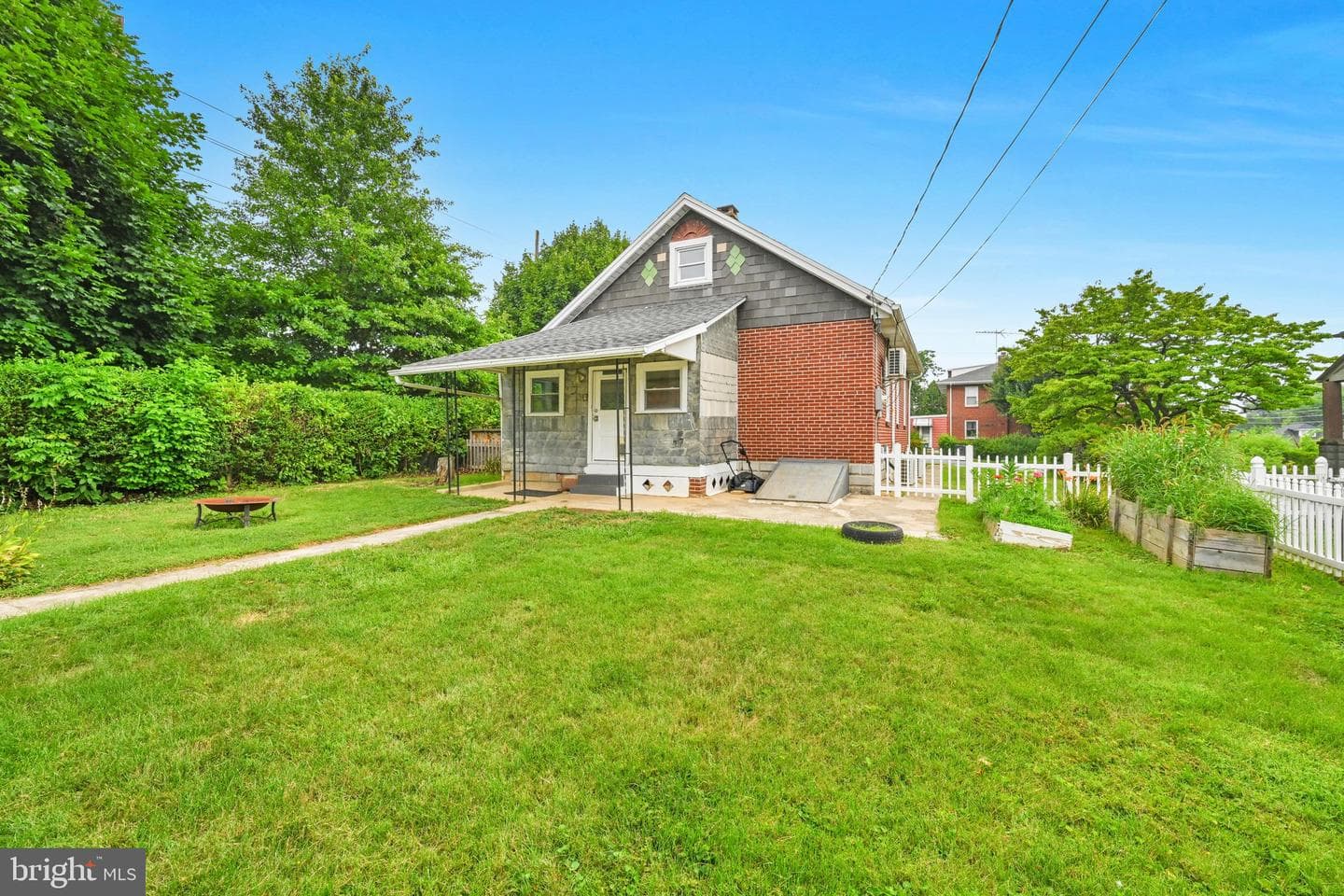 43 S Morwood Avenue photo 32