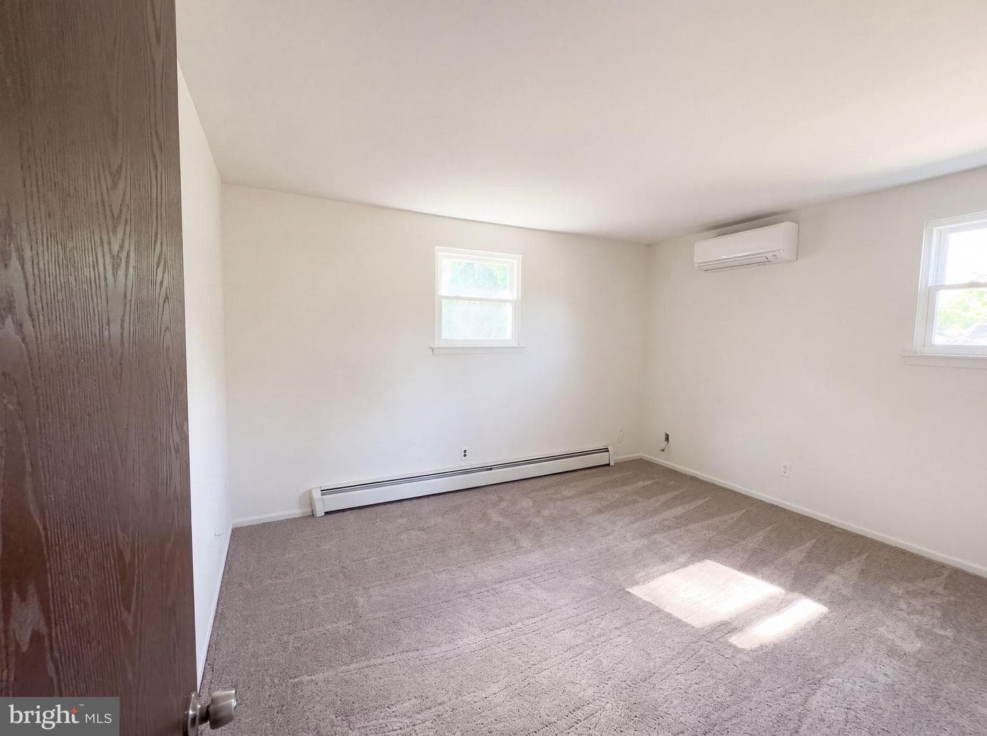 745 Pomander Avenue photo 9