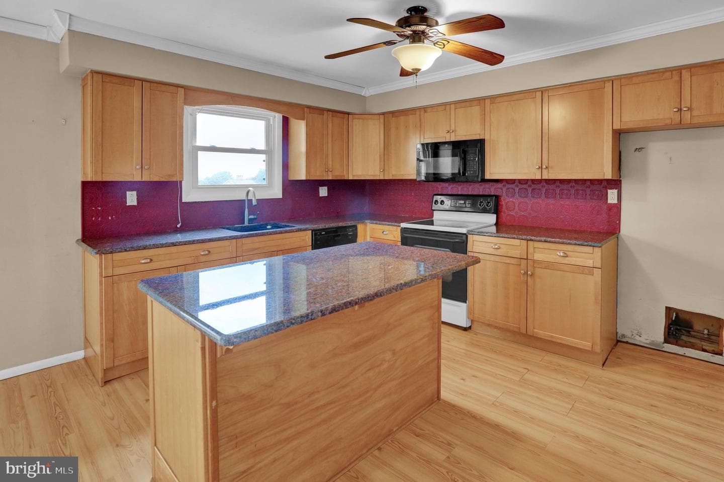537 Marshall Avenue photo 13