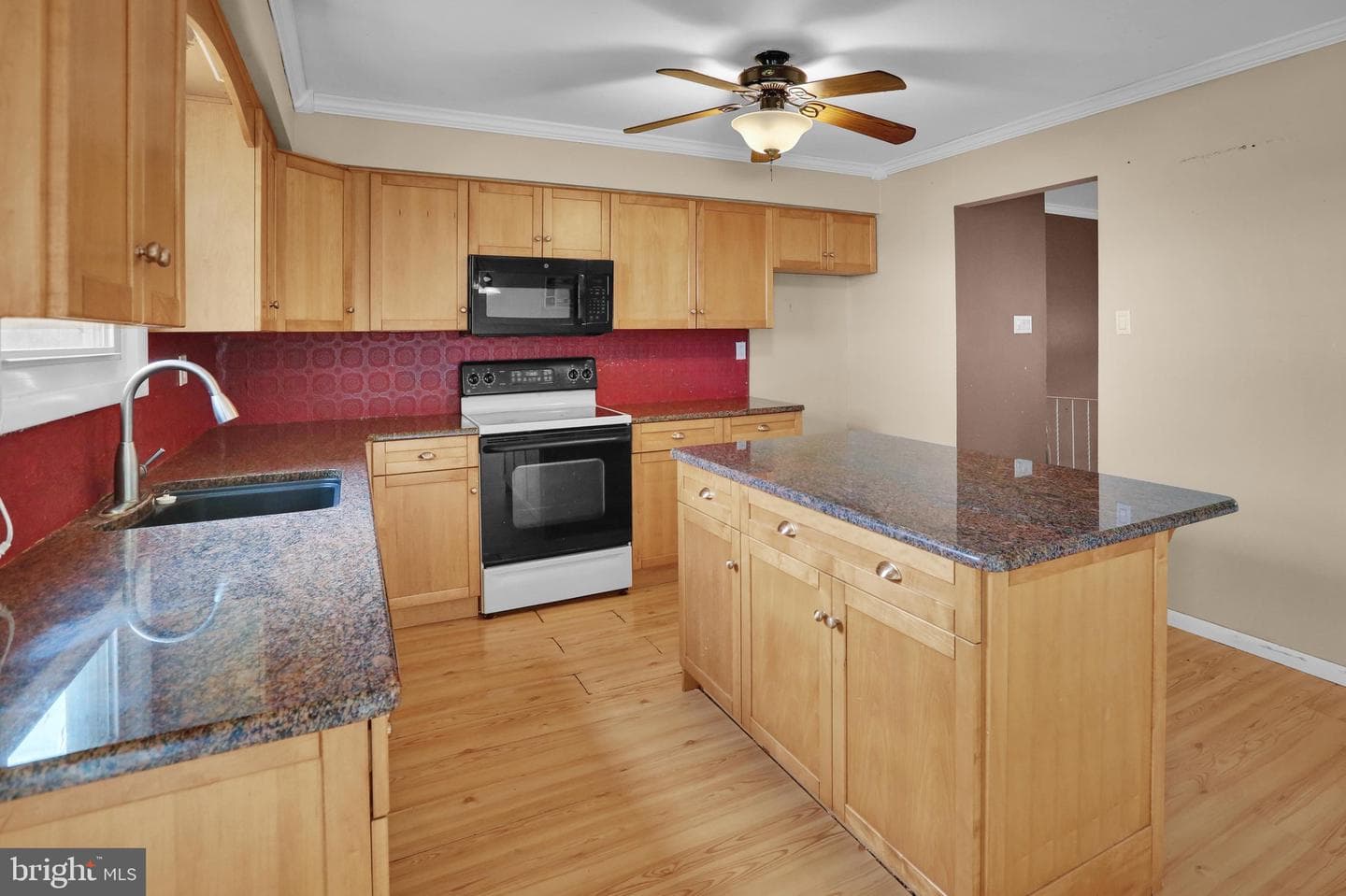 537 Marshall Avenue photo 14