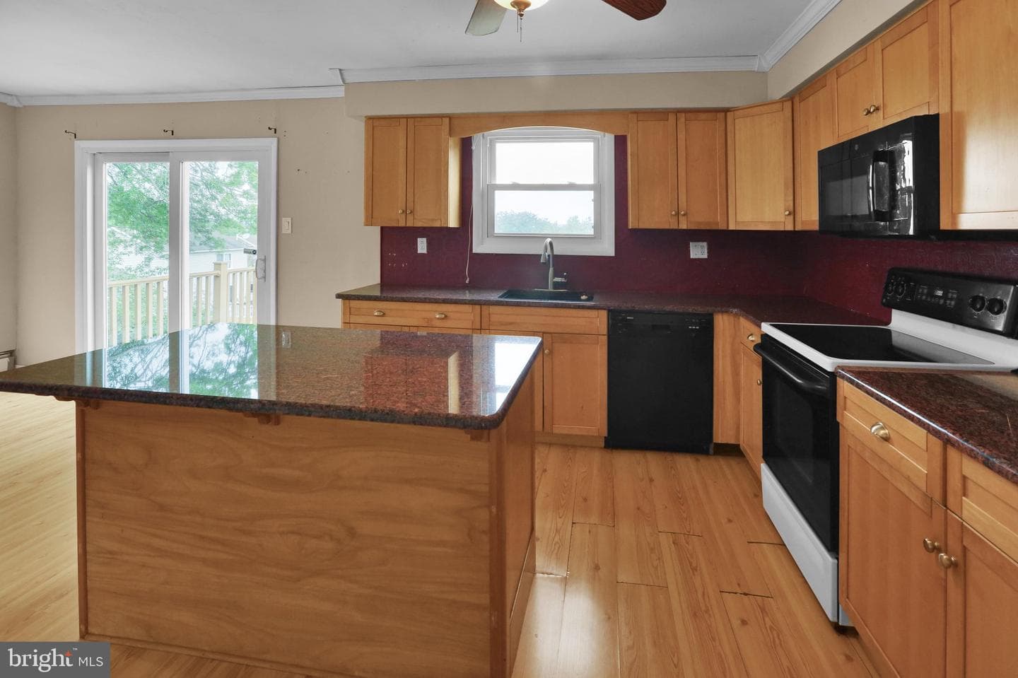537 Marshall Avenue photo 15