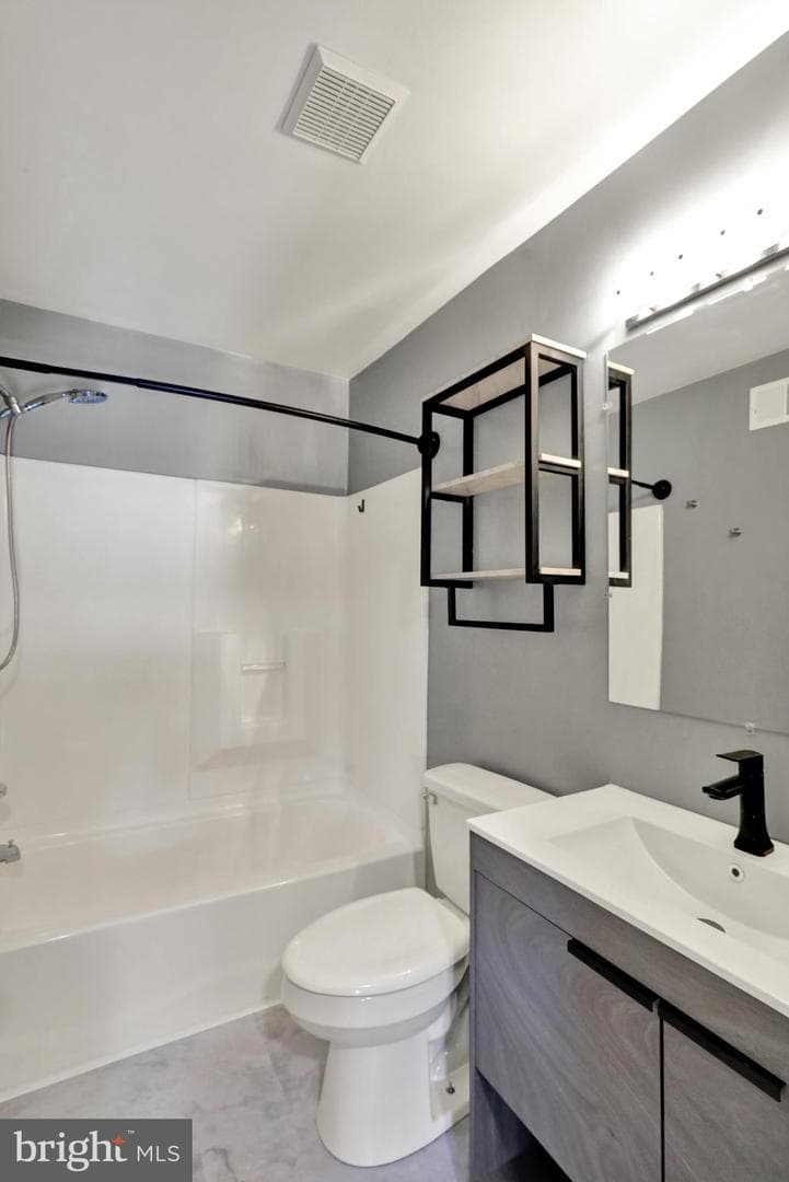 146 Bainbridge Cr photo 21