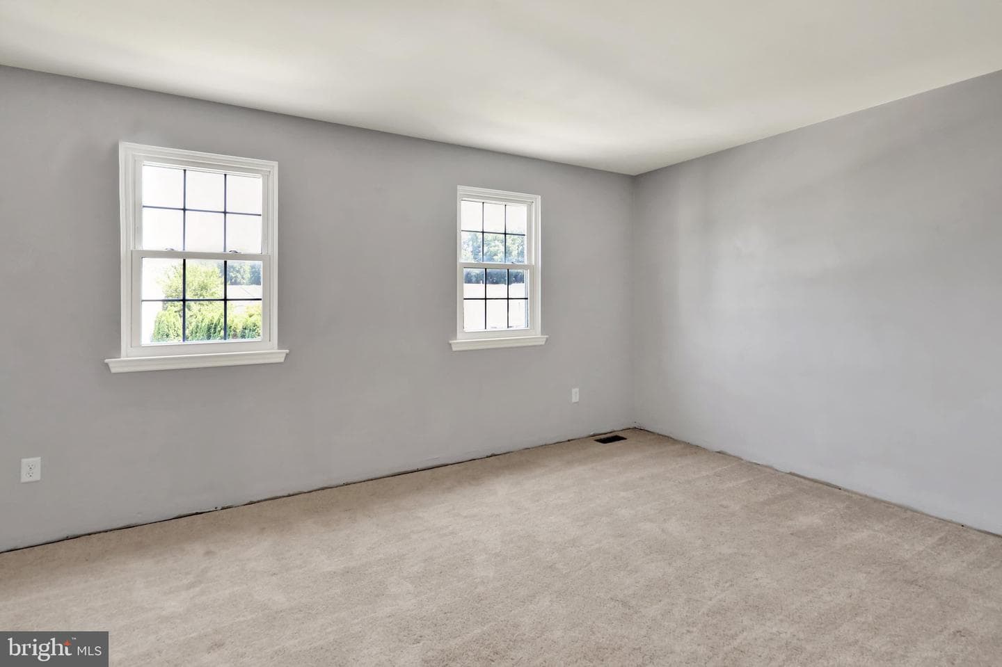 146 Bainbridge Cr photo 24