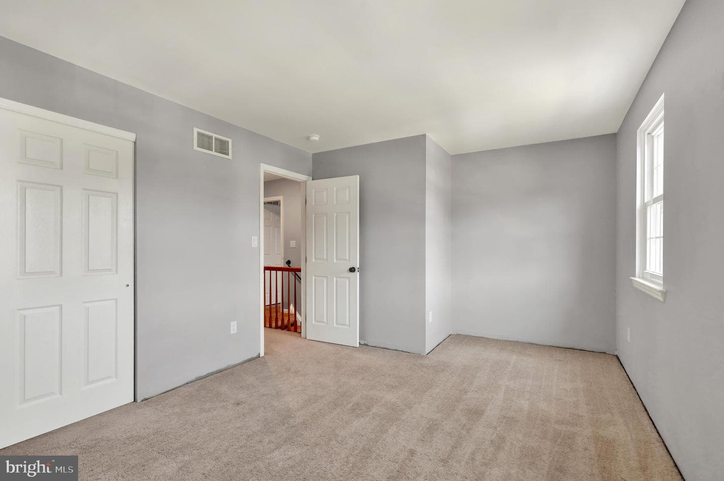 146 Bainbridge Cr photo 25