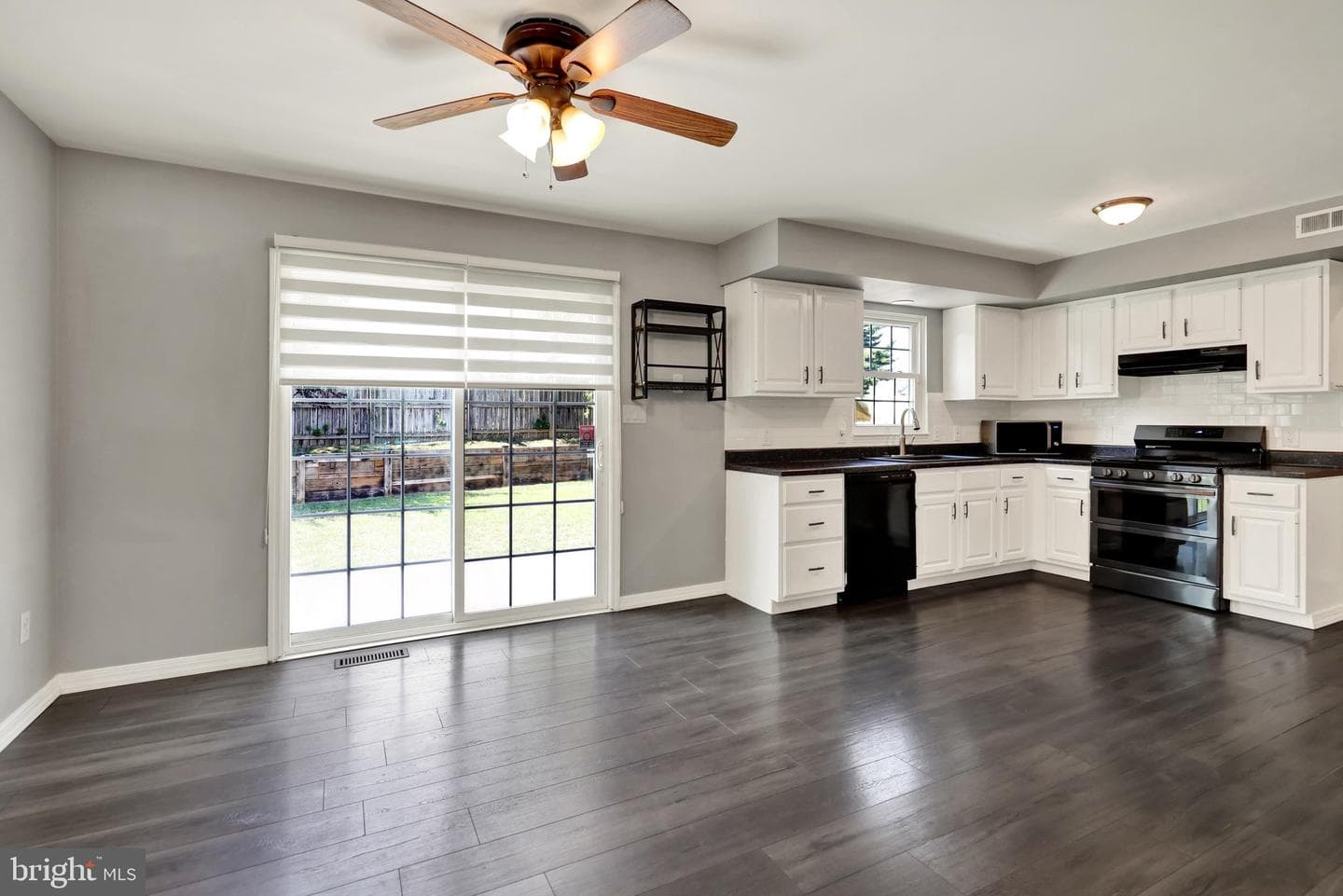 146 Bainbridge Cr photo 6