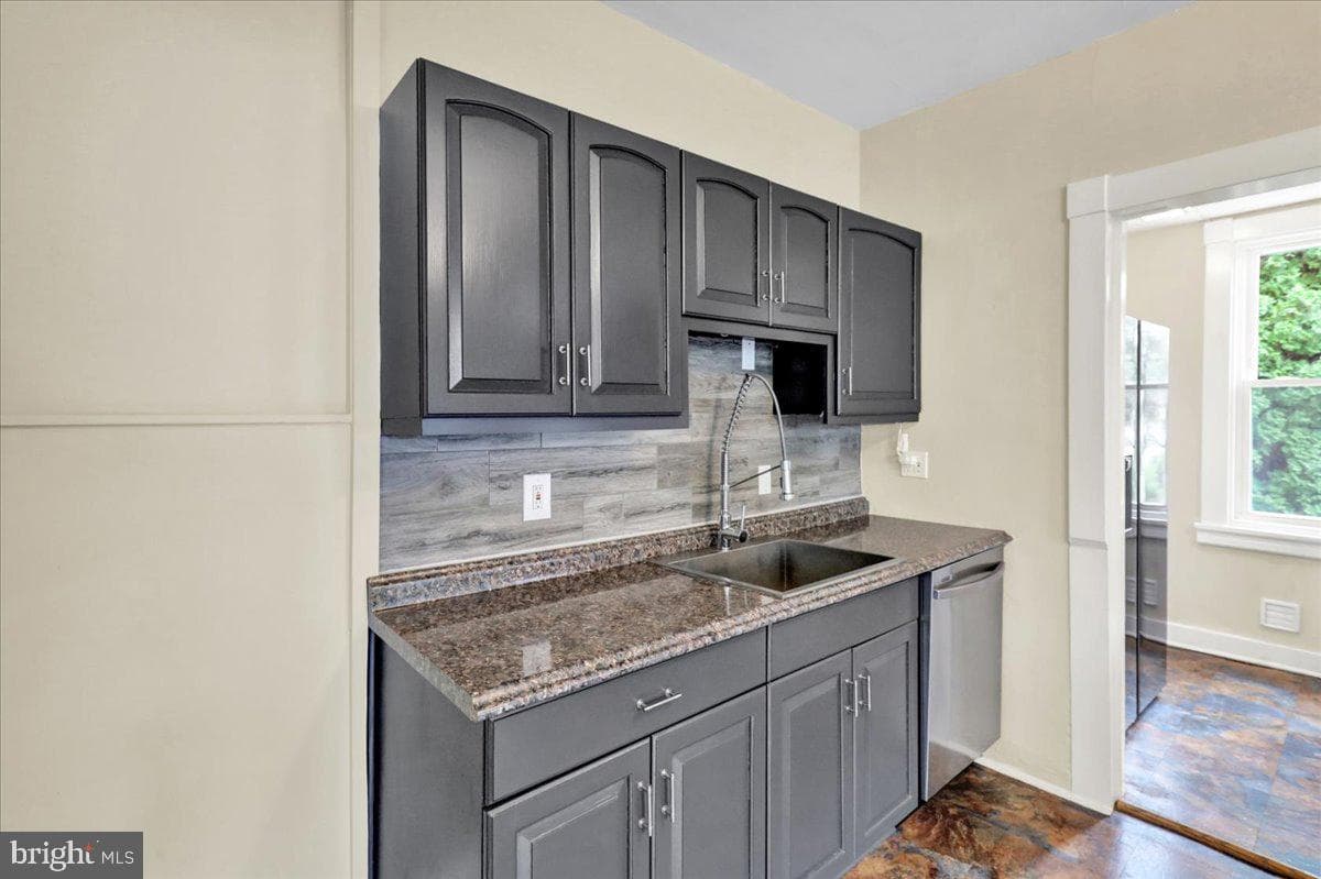 707 Oley Street photo 13