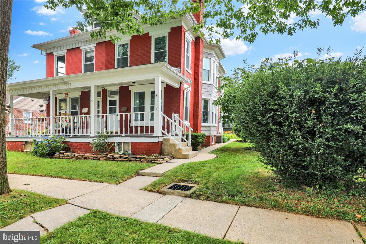 707 Oley Street, Reading