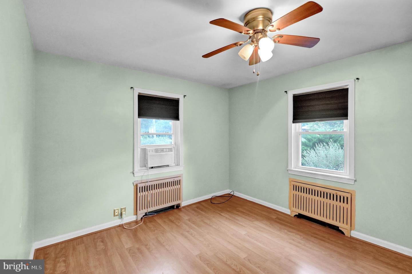 107 Gibraltar Road photo 11
