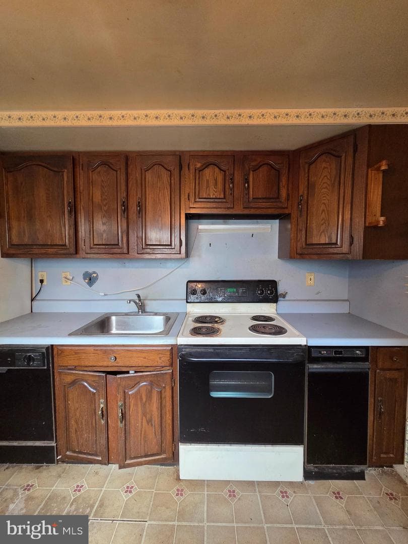 639 Birch Street photo 7