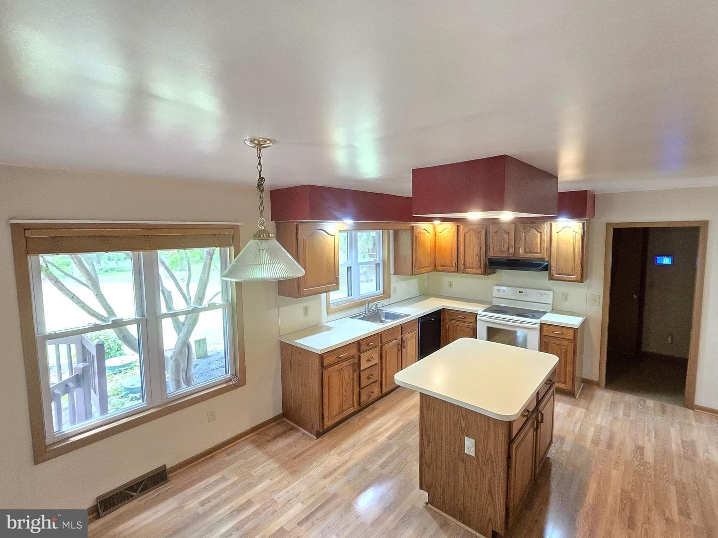 720 Topton Road photo 10