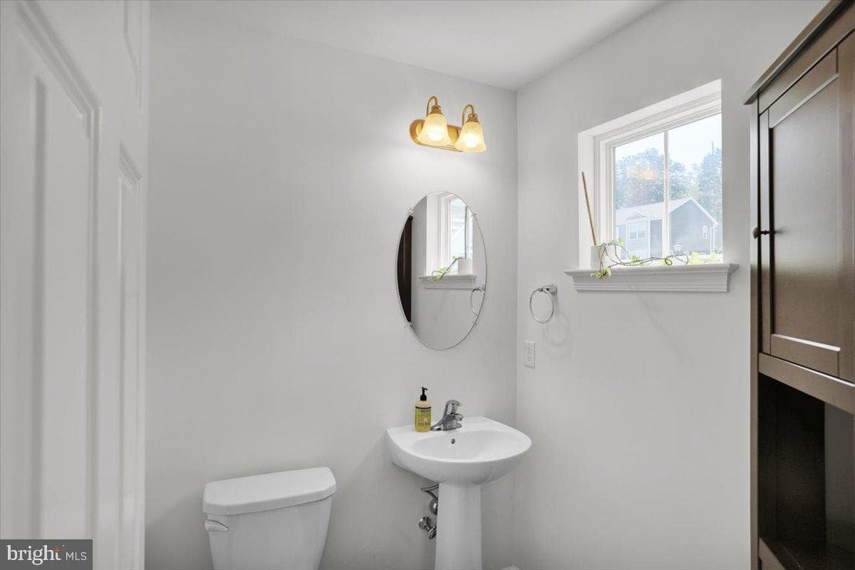 425 Smokering Drive photo 8